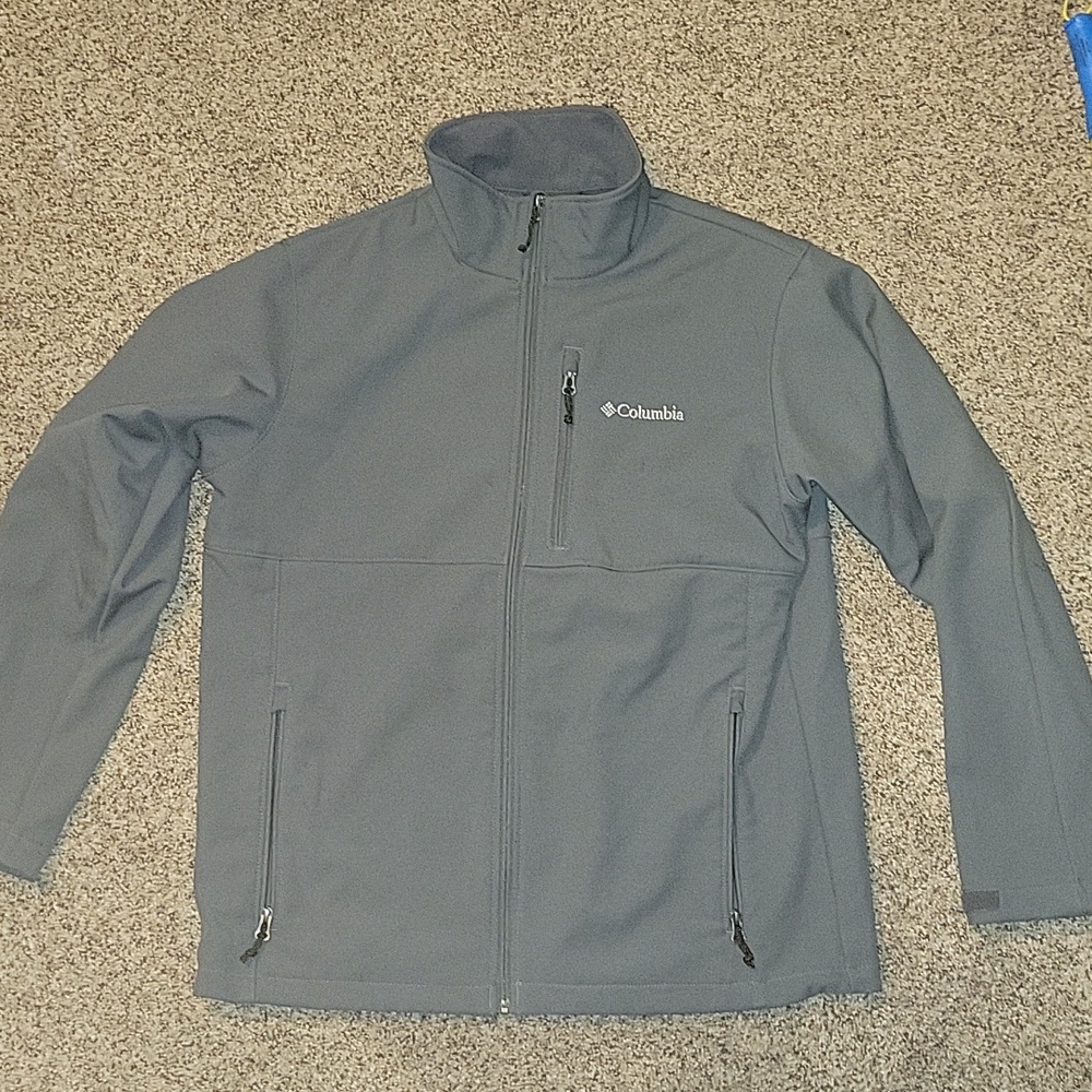 Columbia Softshell Jacket - image 1